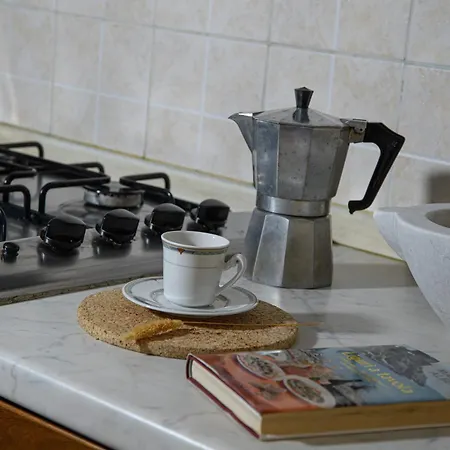 Lazzarini Giorgia Con Piscina Condivisa 2km Dal Mare Ferienhaus Imperia